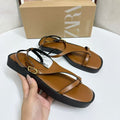 2025 summer heel sandals french retro one strap clip toe roman flats niche versatile summer essentials