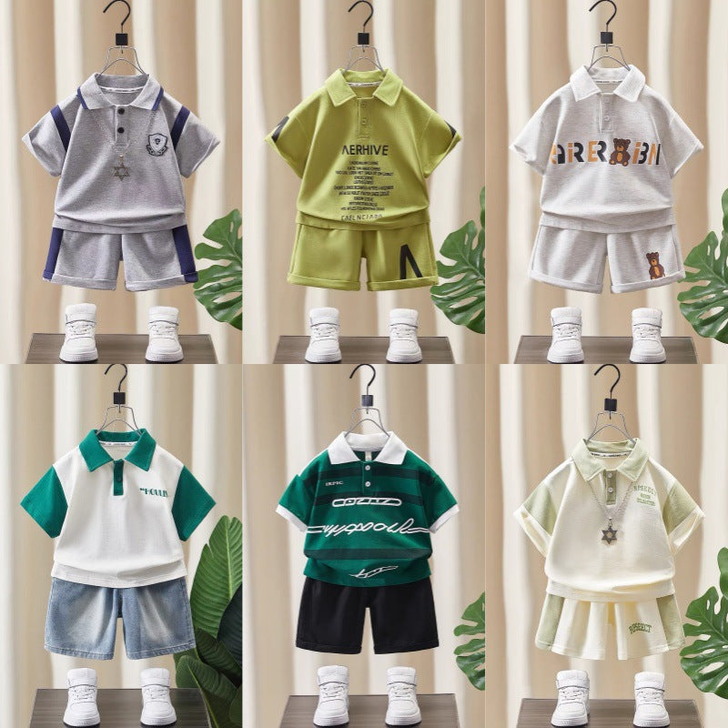 Boys' summer outfit: stylish kids' short-sleeve clothing,  new trendy & edgy baby fashion, street-style children's wear