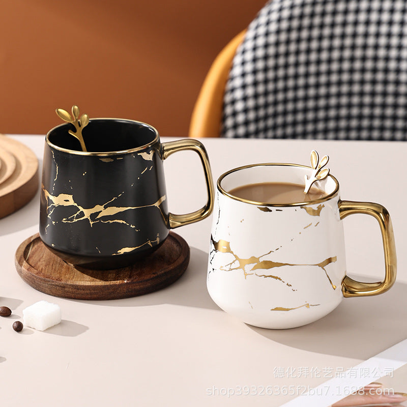 Nordic-style, gold-traced marble ceramic mug – a high-end choice for office afternoon tea, milk, or coffee