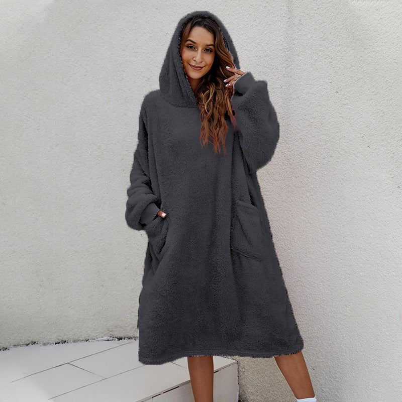 Cross-border  autumn and winter comfortable and loose double-sided fleece hoodie thickened and wearable blanket warm new loungewear