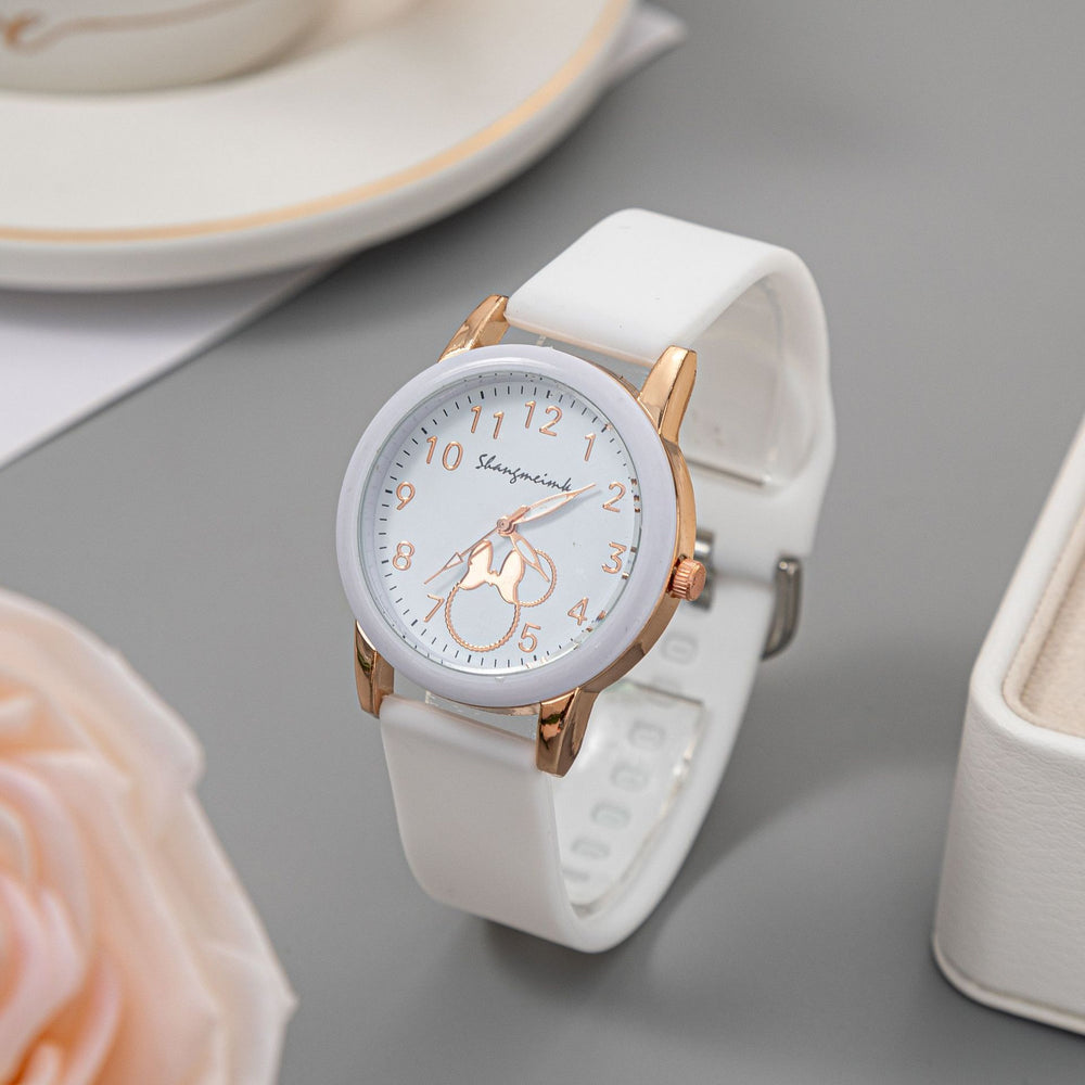 New arrival: cross-border kids' rabbit-themed silicone quartz watch - fresh, minimalist, and stylish. wholesale direct from the manufacturer
