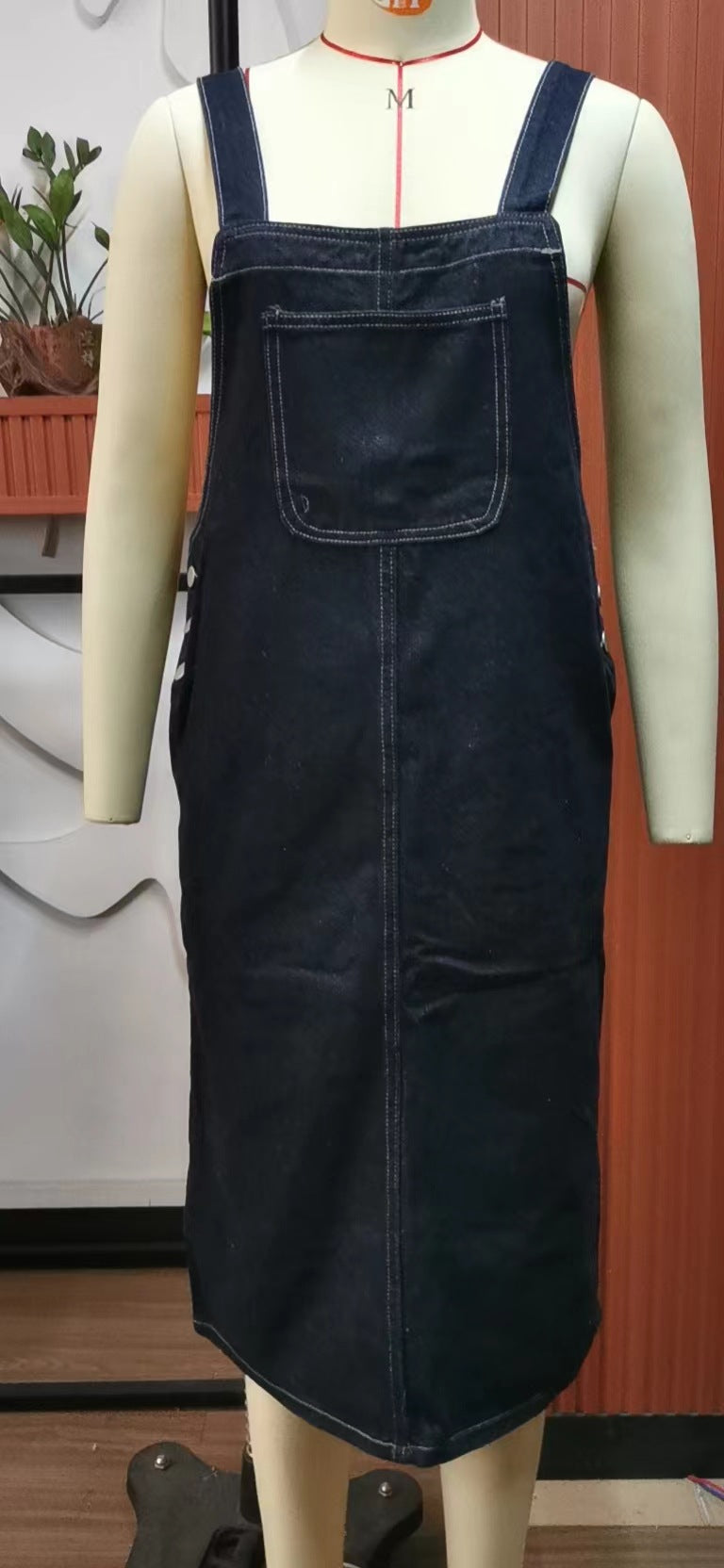 Fashion cross-border export  new arrivalretro wide shoulder strap front flap pocket pants side washed denim workwear suspender skirt