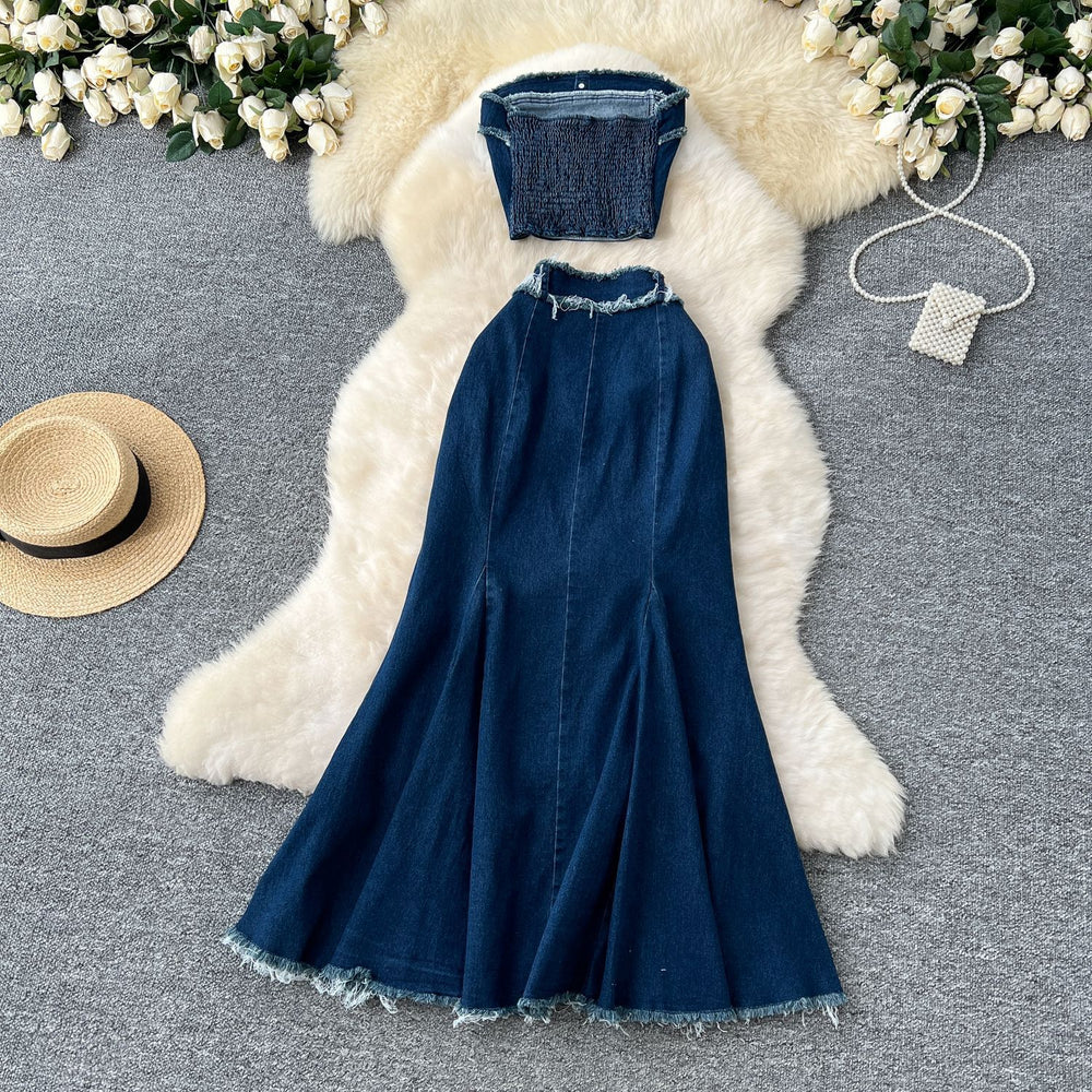 American hot girl outfit: sexy frayed sleeveless bandeau top with high-waisted fishtail denim skirt two-piece set