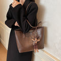High-end retro large-capacity tote bag 2025 new casualfashionwork clothing bag shoulder bag classic popular bag