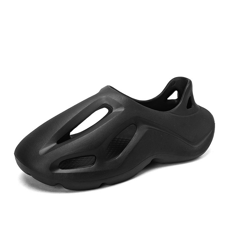 Foreign trade men's hole shoes summer 2024 new stepping on shit couple beach shoes Internet celebrity soft-soled bag head sandals