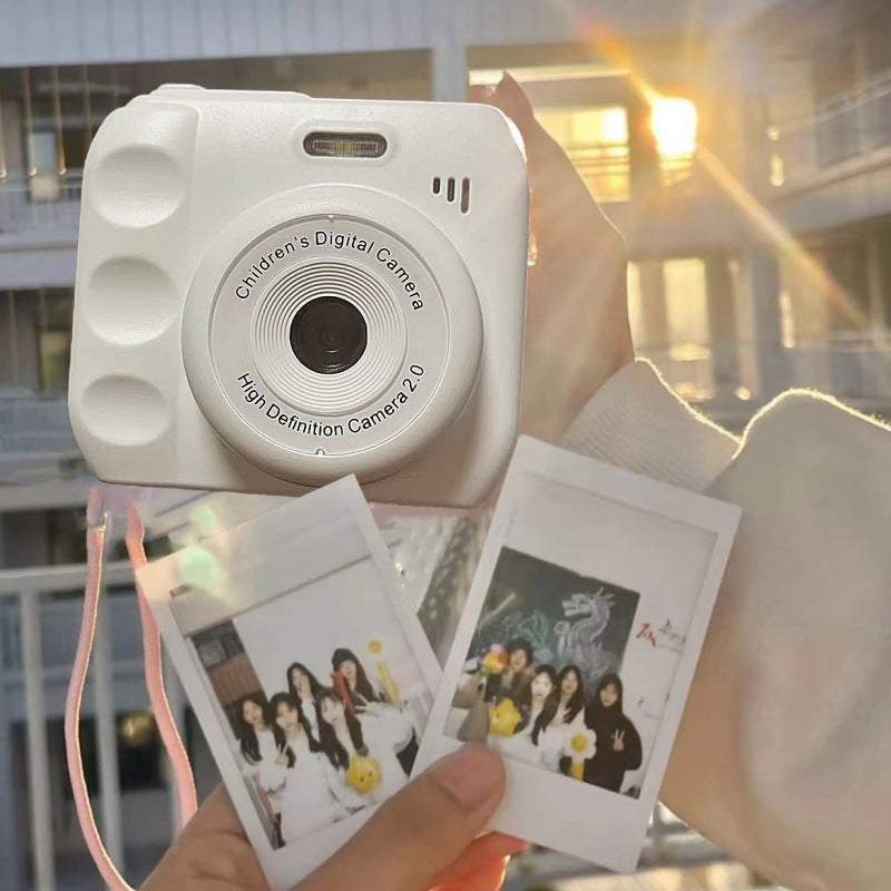 High definition dual camera cute digital camera campus student party can take pictures upload mobile phone camera one piece free shipping