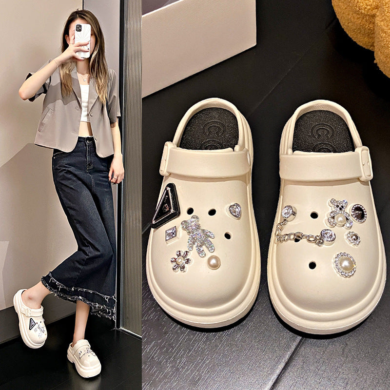 Women's summer clogs: new platform sandals with thick soles, hidden heel, beach-ready, nurse-style, closed-toe, half-slipper design