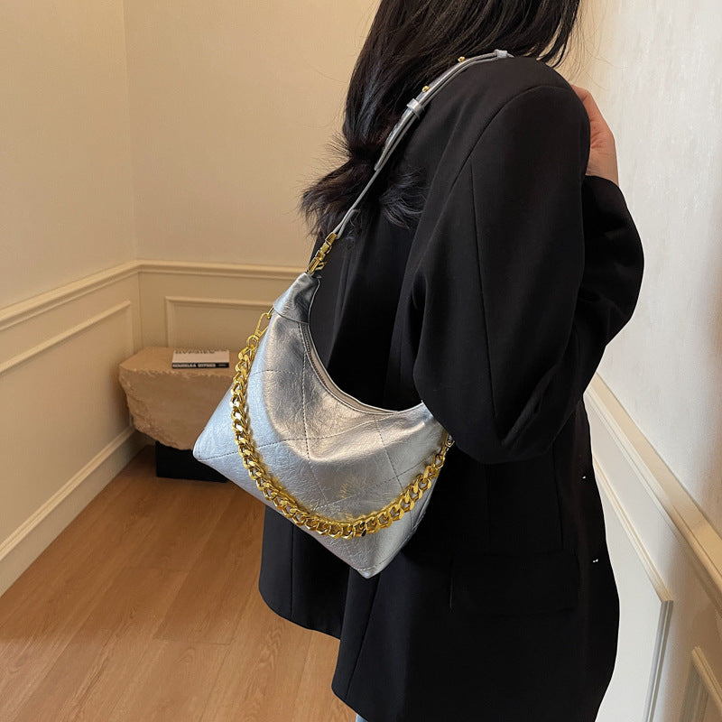 Cross-border delivery 2025 spring and summer new light luxury fashion chain handbag diamond underarm bag women's shoulder messenger bag