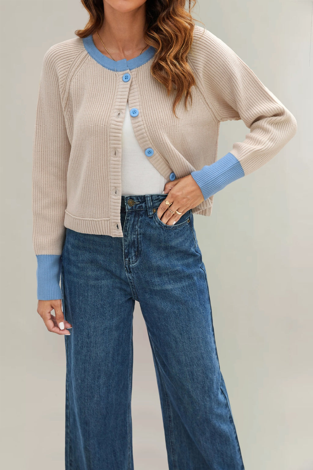 Cross-border 2025 autumn and winter new tiktop European and American round neck color matching fashion button contrasting knitted cardigan jacket