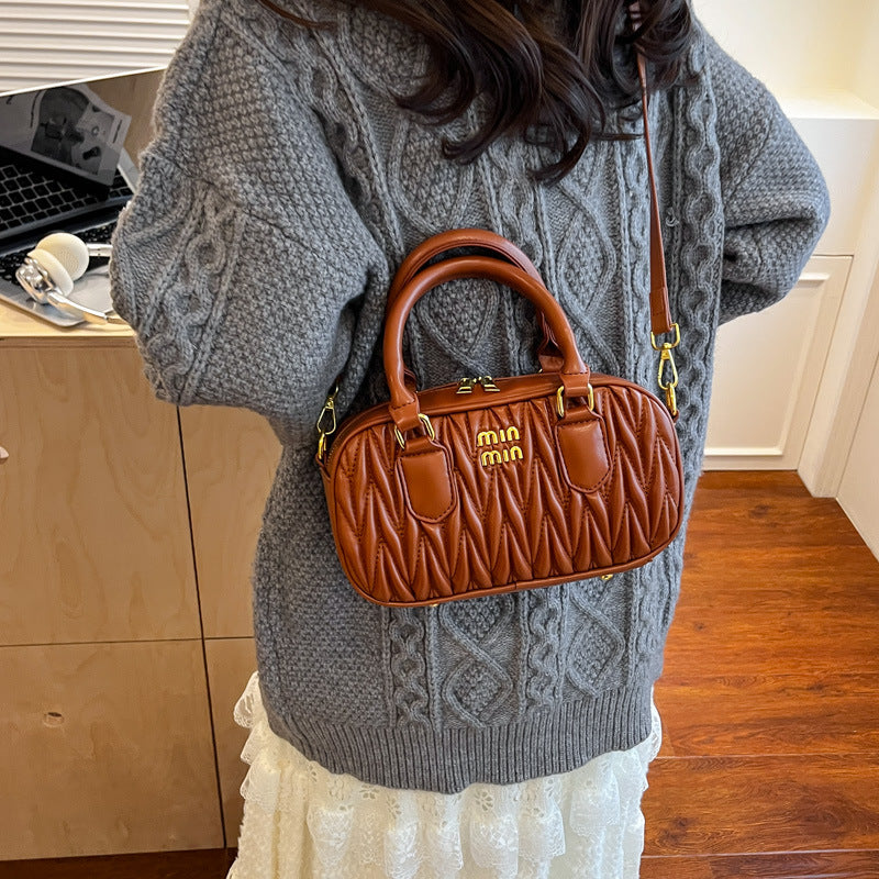 Niche pleated mini pillow bag 2025 new shoulder fashion crossbody bag autumn and winter retro handheld bowling bag