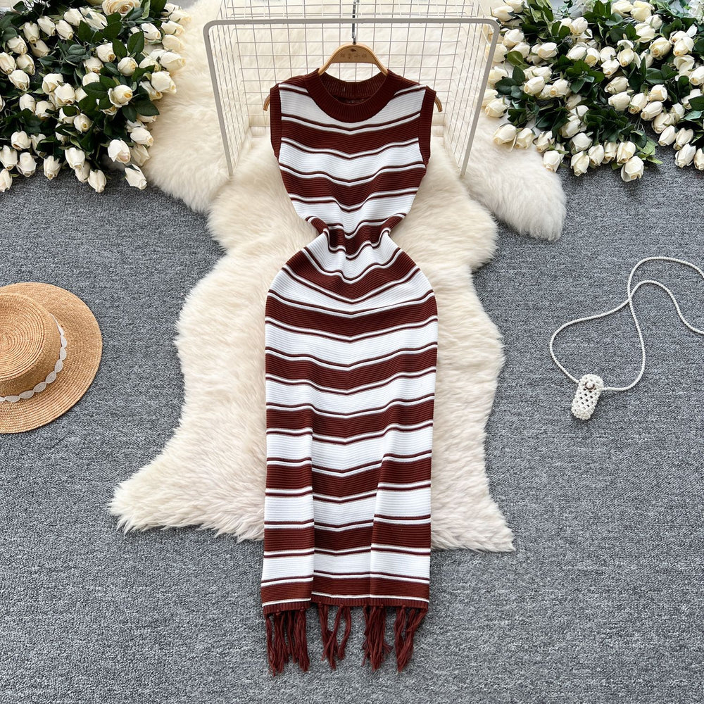 Goddess style elegantsilm round neck sleeveless color block stripesknittingdress women's summer tight hip tassel skirt