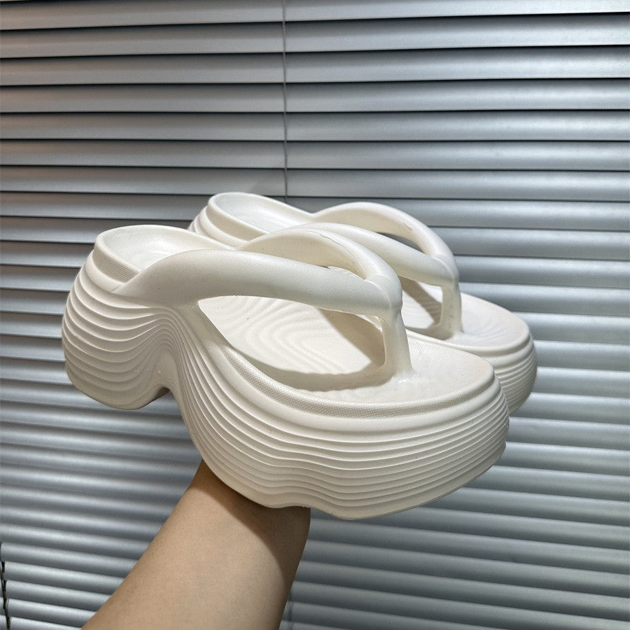 2026 new trendy thick-soled flip-flops for women - summer outdoor fashion sandals