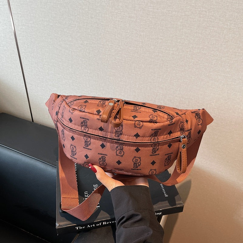 Foreign orders are popular this year, cute bear messenger bags for women's 2025 summer new large-capacity and lightweight chest bags and fanny packs.