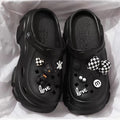 Women's clogs - new 2024 summer collection: chunky sole, non-slip, trendy office-ready, height-increasing, closed-toe sandals for beach and everyday wear