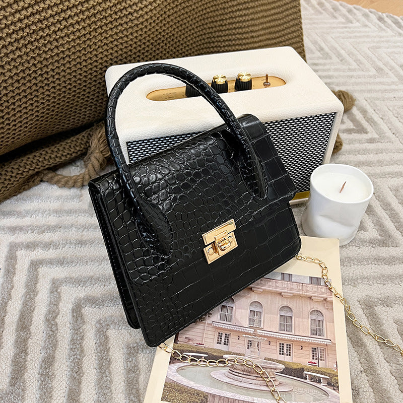 Fashion single portable ladies handbag  small bag women's mobile phone bag wholesale fashion versatile messenger bag