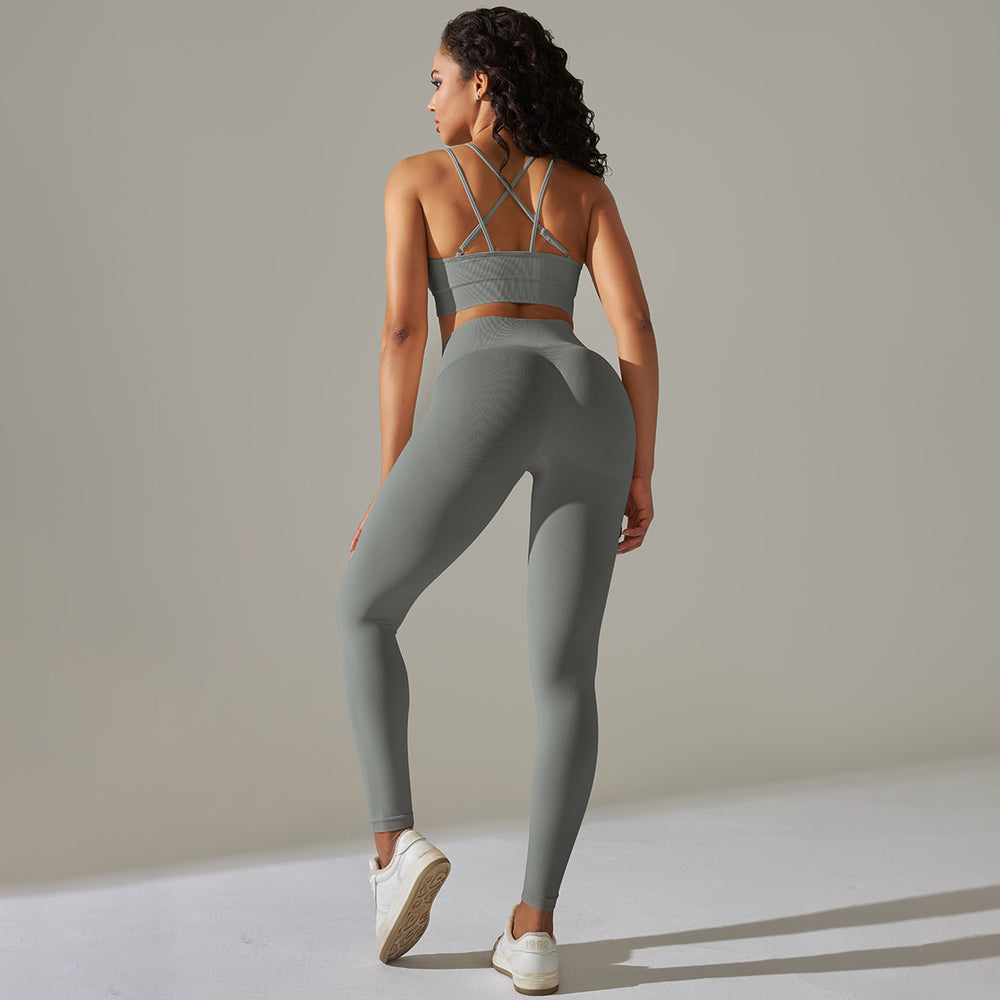 New seamless solid color high-elasticity sports bra and underwear yoga set - two-piece running and fitness outfit
