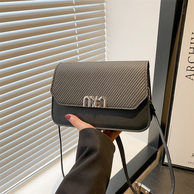 New fashion trend foreign style small square bag 2025 summer versatile popular simple high-end texture shoulder messenger bag