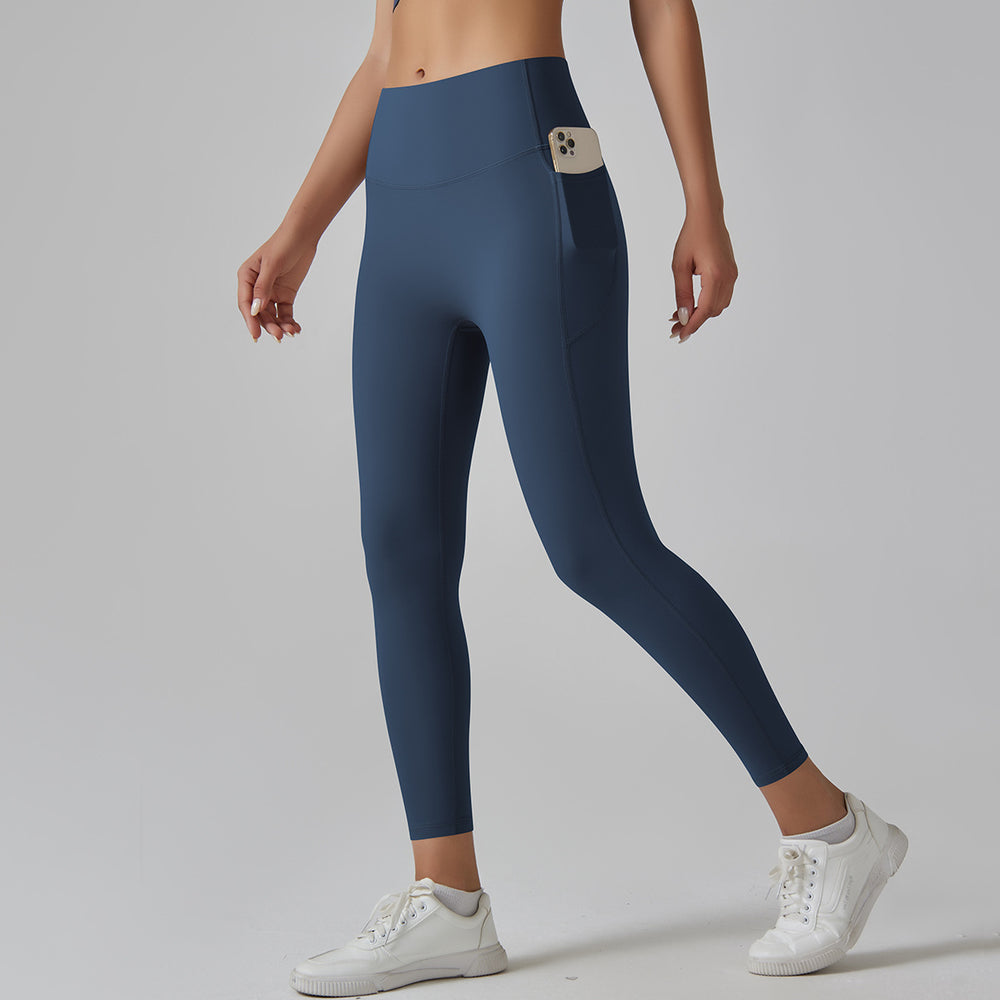 High-waisted, barely-there yoga pants for women. seamless, quick-drying, compression leggings with pockets, perfect for running, fitness, and sculpting your figure. brushed fabric for extra comfort. ideal for yoga and other workouts