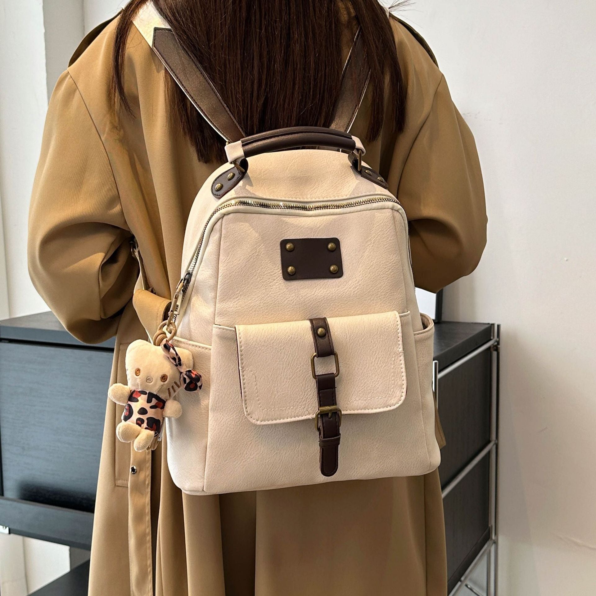 Original niche retro old casual versatile simple commuting large capacity backpack backpack 2025 spring new women