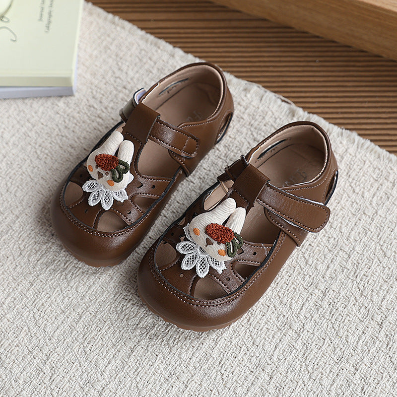 Custom girls' anti-slip sandals - new summer collection: stylish cartoon soft-soled hollow-out flats, versatile little leather shoes for kids