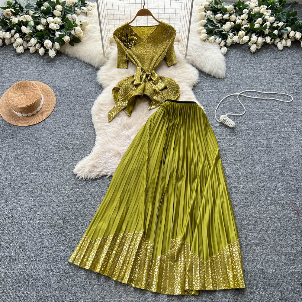 Classy suit women's summer strap waist stereo flower short sleeve ruffle hem topshigh waistpleated skirt