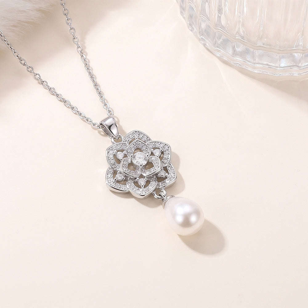 European and american hot-selling fashion zircon pearl necklace for women, lightweight luxury, niche, versatile, elegant, fashionable titanium steel clavicle chain jewelry