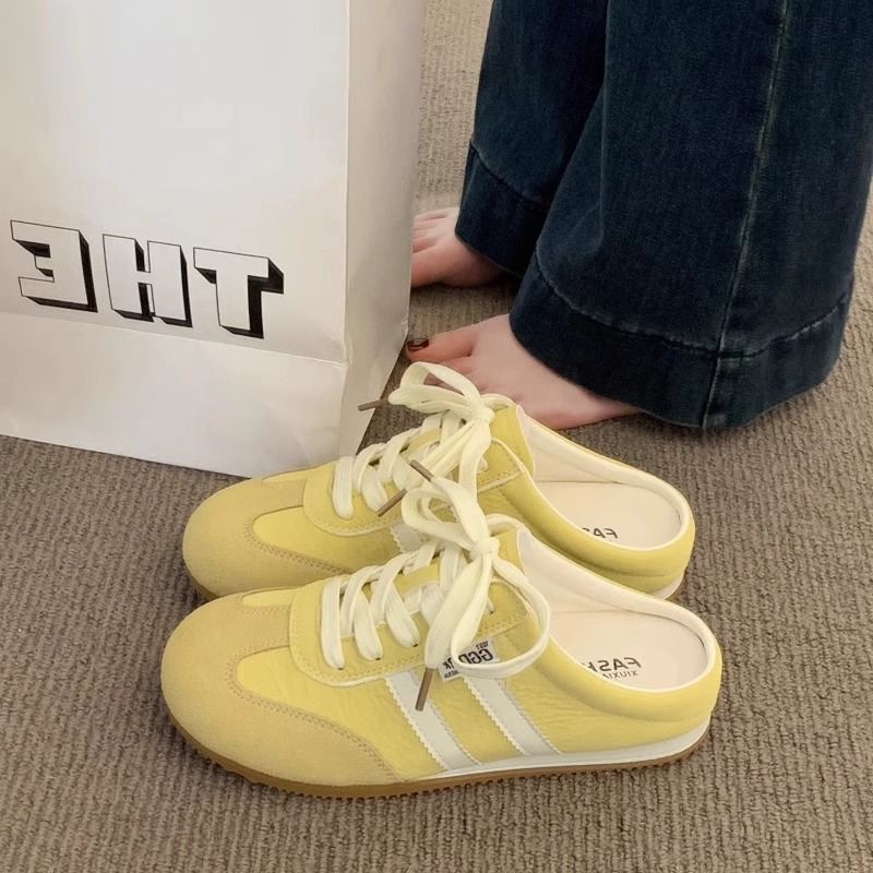 Baotou slippers women's summer outer wear 2025 new super fire moral training shoes half-drag white shoes popular one-pedal casual shoes