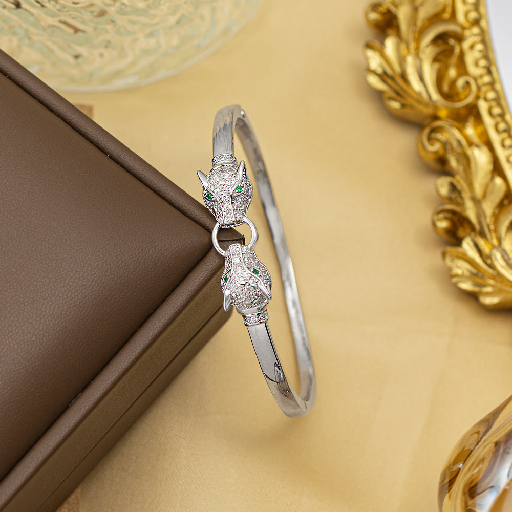 Bracelet female titanium steel fashion non-fading copper inlaid zirconium bracelet niche high-end fashion elegant jewelry wholesale hand jewelry