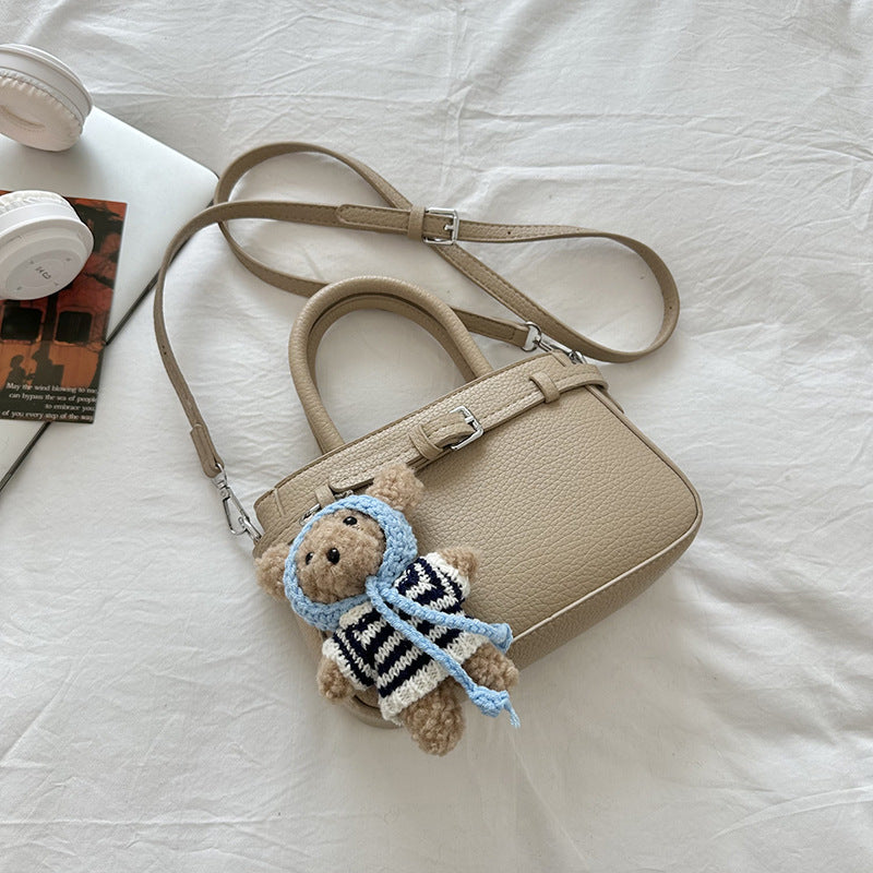 korean style fashion handbag women's new 2026 spring hot trend single shoulder bag minimalist commute crossbody bag