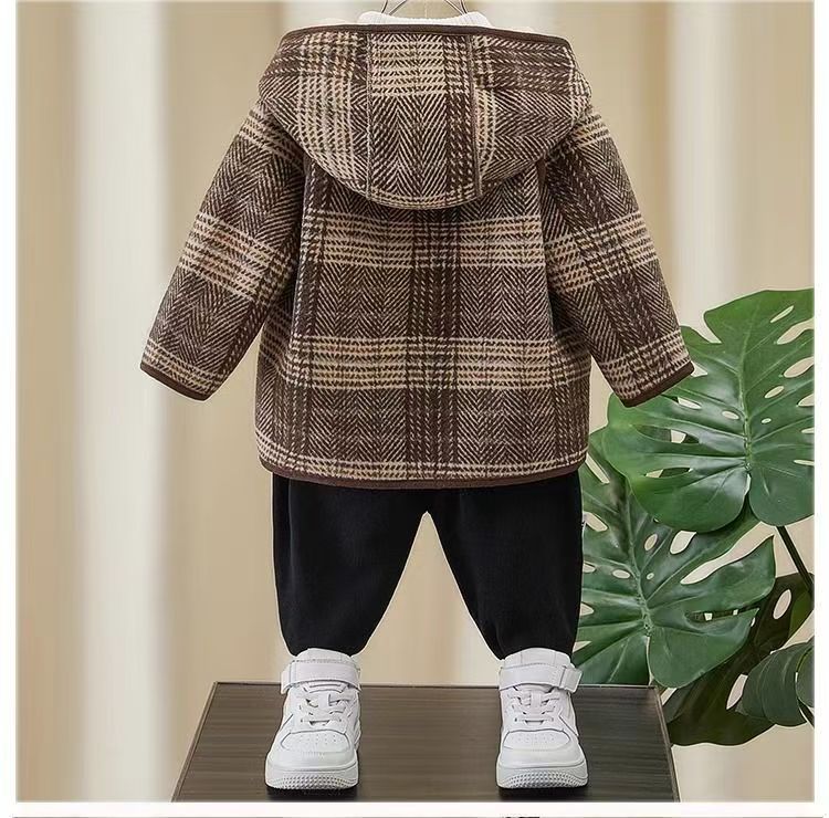 Kids' winter wool coat: stylish boys' mid-length woolen overcoat with fleece lining for toddlers and young children