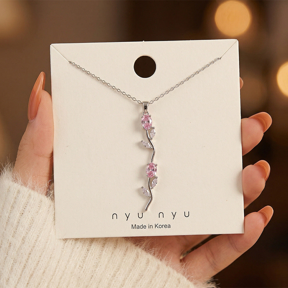 Copper inlaid zirconium four-leaf clover necklace for women, titanium steel real gold plating popularinsfashion flower exquisite sweater chain jewelry