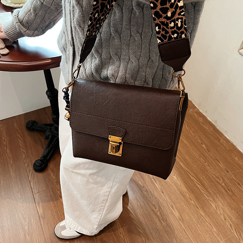 Classyretro small bag for women 2024new arrivalfashioneasiest for match wide shoulder strap one shoulder armpit bag crossbody small square bag