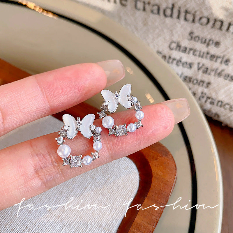 Vintage seashell butterfly pearl stud earrings - unique design, high-end elegance, delicate fairy style, petite ear accessories for women