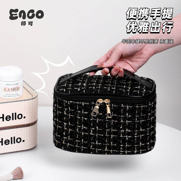 Korean version of Internet celebrity Xiaoxiangfeng cosmetic bag large capacity high sense travel handbag women's cosmetics storage bag portable