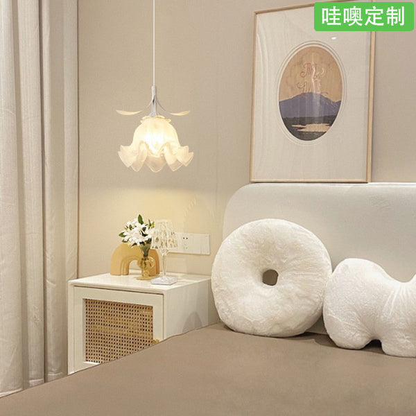[Wow] Bedside lamp French retro pastoral cream style warm girl room sofa background wall small chandelier