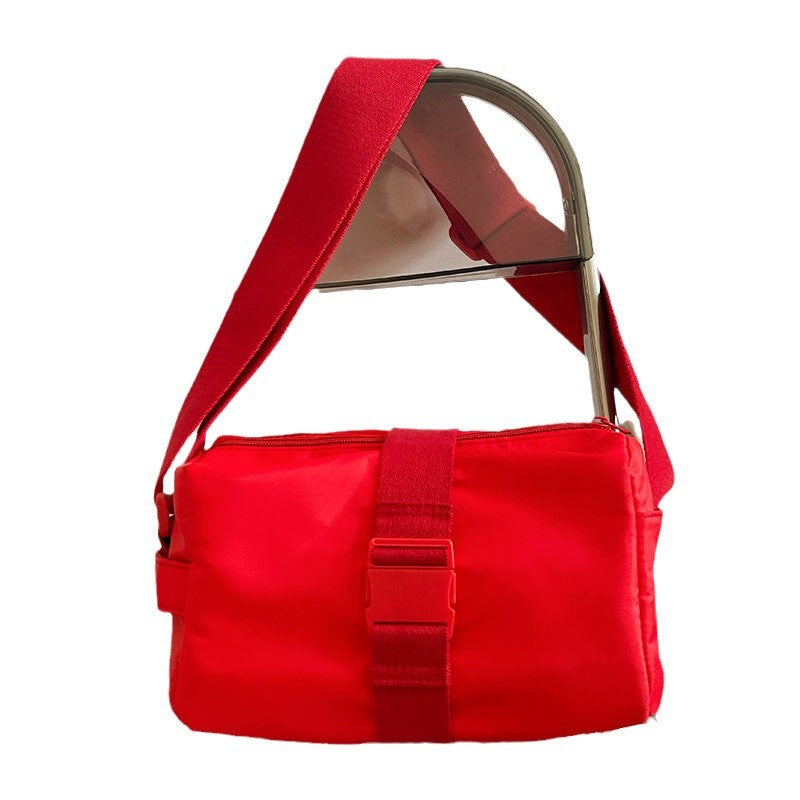 Cross-border casual nylon toast bag women's 2023 new sports style ins versatile fitness bag shoulder messenger bag