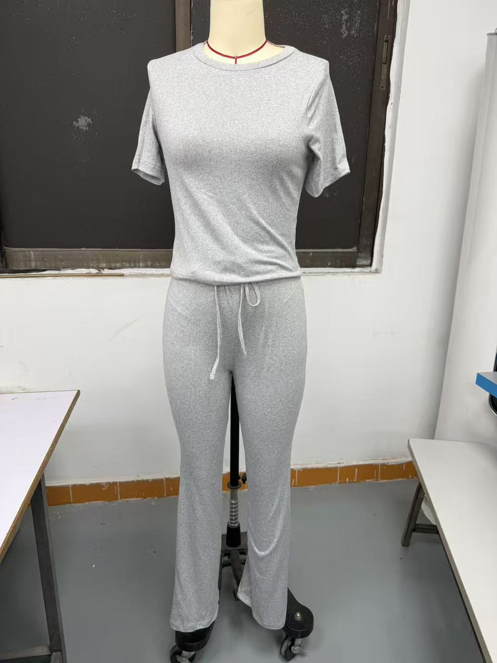 2025 european and american new arrival cross-border women's spring/summer elegant solid color crew neck casual fashion set - short sleeve top and long pants