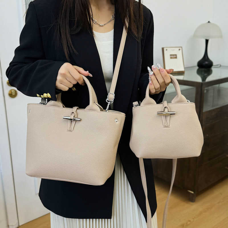 High quality new bamboo bag mini handbag bamboo buckle shoulder messenger bag casual women's bag