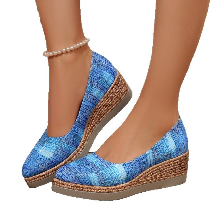 summer new arrival: plus-size chunky sole women's flats for cross-border e-commerce. available in sizes 36-43. wholesale options available. dropshipping to  and