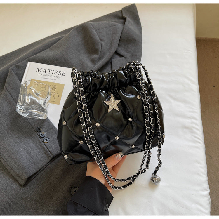 Cross-border niche bags women's 2025 new summer versatile diamond chain messenger bag casual explosive bucket bag