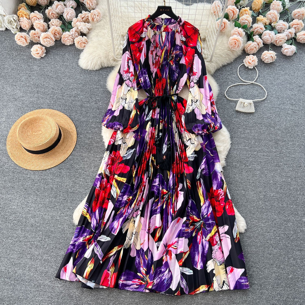 European and american retro court style design printed long dress with heavy pleating, puff sleeves, and pleated skirt - spring collection for women