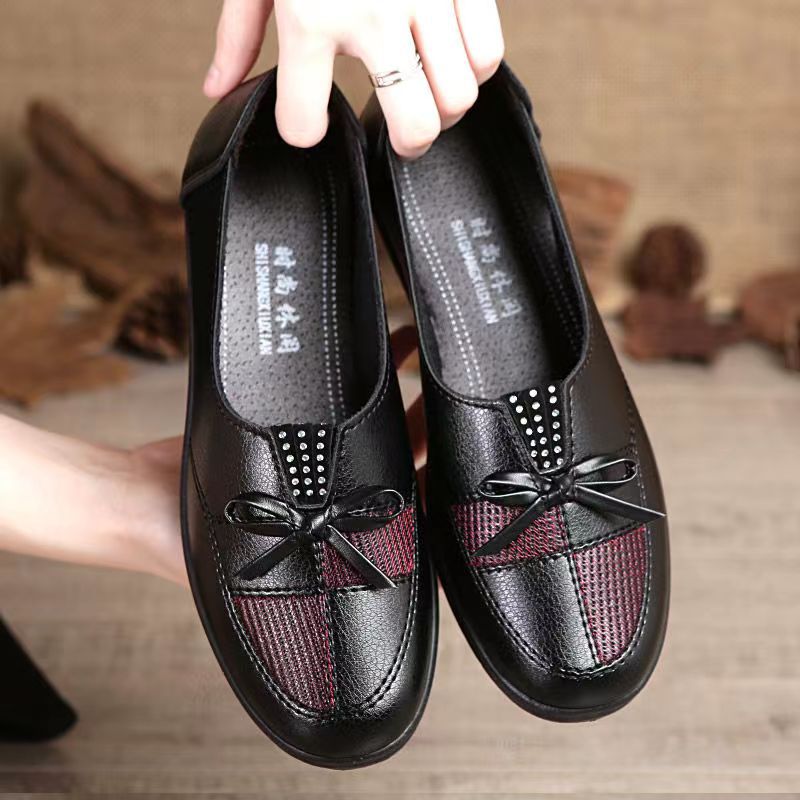 Soft leather soft bottom ladieswear shoes flatsabrasion resistantwaterproofbows work shoes wechat group purchase live broadcast one piece dropshipping