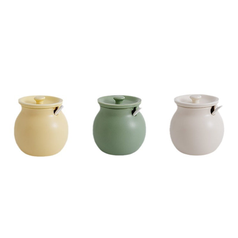 Accessible luxury lard filled ceramic kitchen seasoning storage jar multi-purpose seasoning jar with spoon for home chili jar wholesale