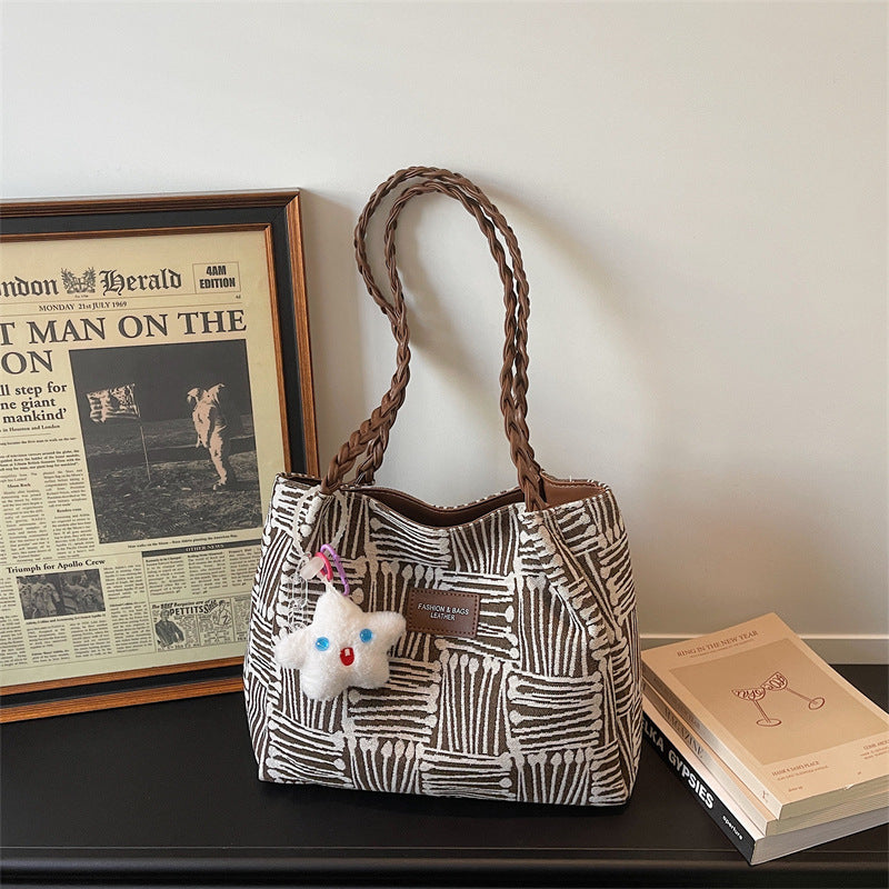 Trendy & unique designer handbag for women - 2026 new collection: large capacity, versatile shoulder bag & tote for work and everyday use