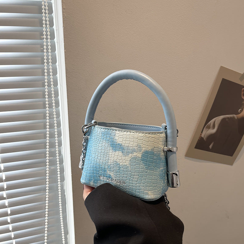 Foreign trade cute girl dopamine mini chain lipstick portable small bag women 2025 new trend messenger bag