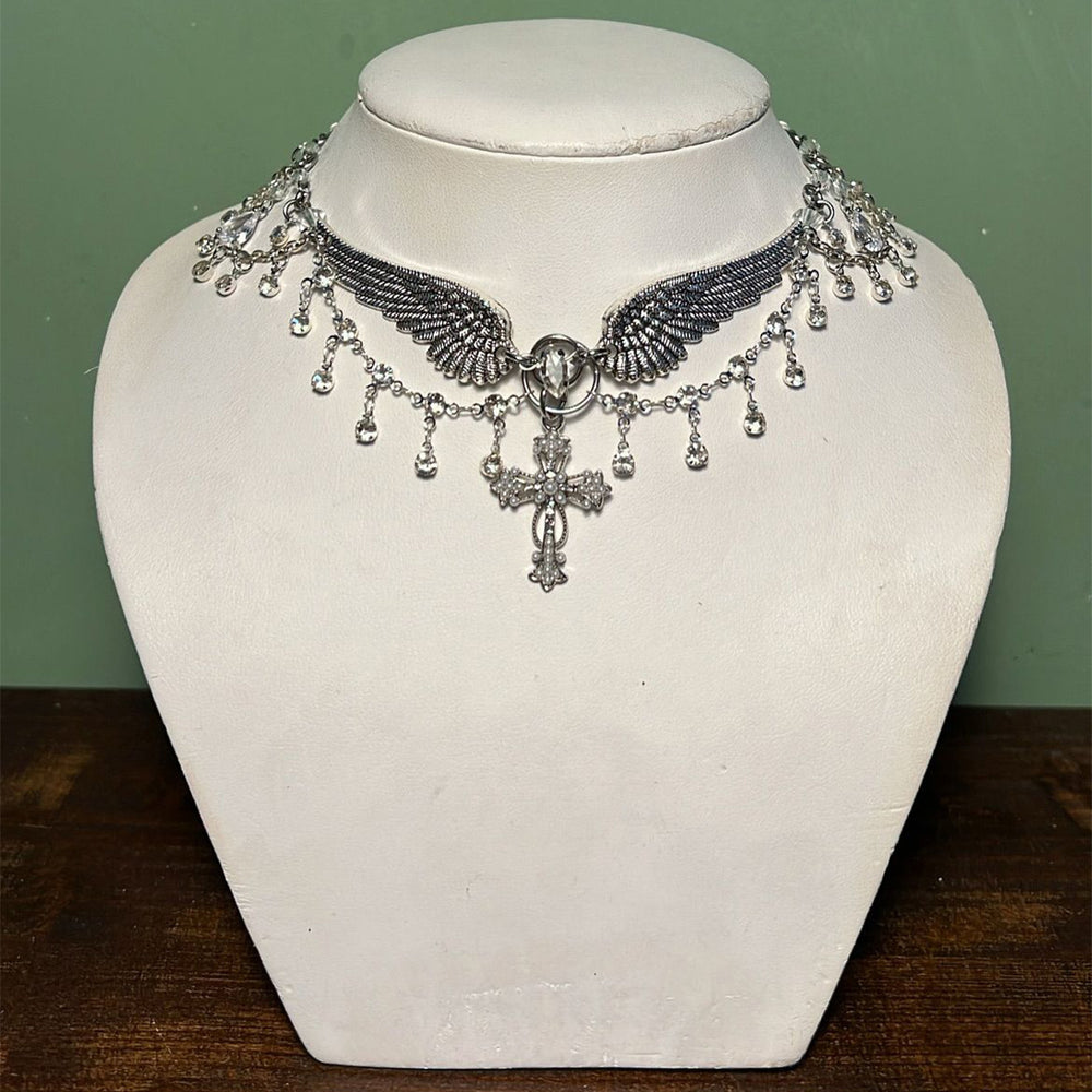 Halloween dance party accessories wholesale: european and american cross-border retro dark skull angel necklace, women's multi-layered layering accessories