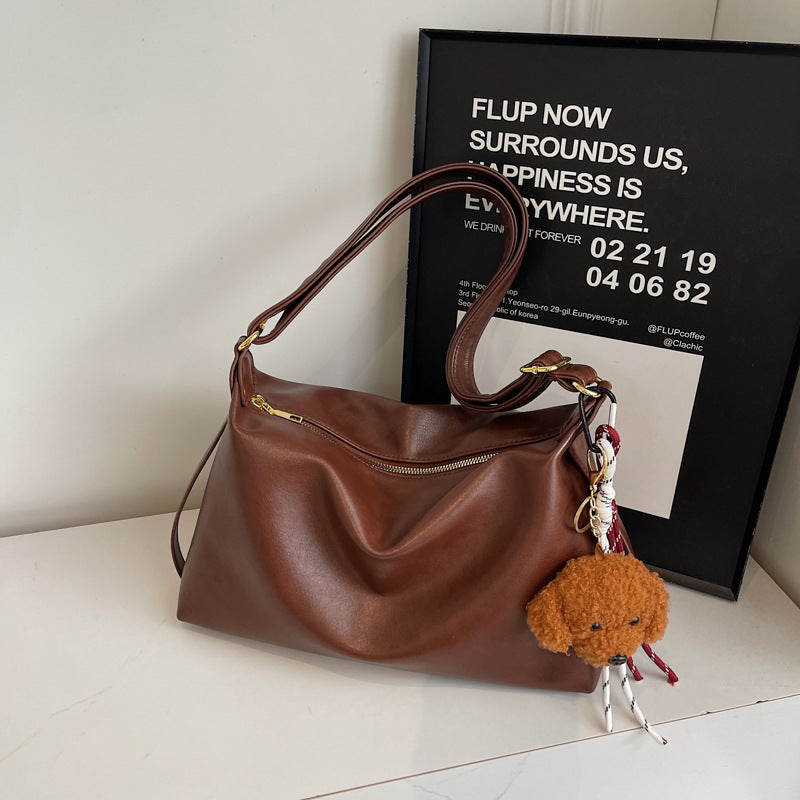Retro bag women's large capacity 2025 new casual shoulder messenger bag simple commuter dumpling bag