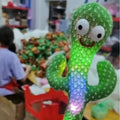 Best selling cactus dancing, singing and talking sand sculpture twisting electric doll interactive ornament stuffed toy