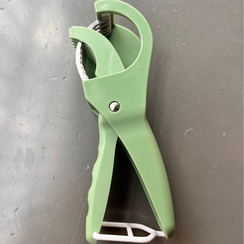 Stainless steel vegetable and fruit slicer - multifunctional sausage, banana, and fruit slicer/divider - kitchen gadget