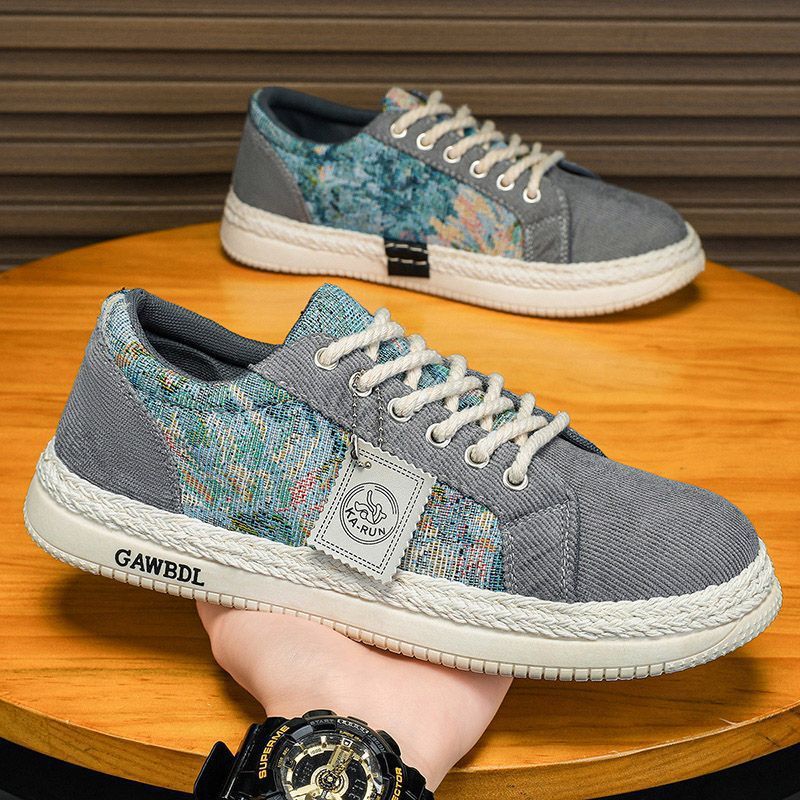 Men's shoes 2025 new spring breathable anti-odor skate shoes men's canvas shoes lightweight comfortable soft sole low-top casual shoes